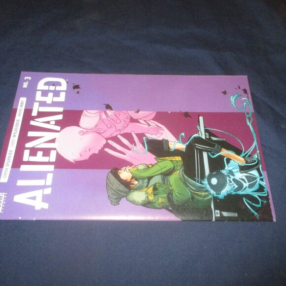 Alienated #3 Chris Wildgoose (Boom Studio Comics, 2020) Variant A 1st Printing - Picture 3 of 3